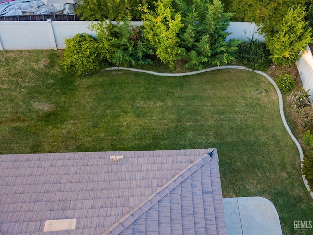 10315 Paradiso Way, Bakersfield, CA 93306 - view of yard