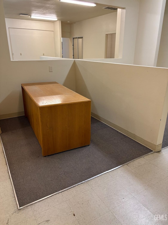 267 Cedar Ave, Earlimart, CA 93219 - unfurnished office with baseboards and visible vents