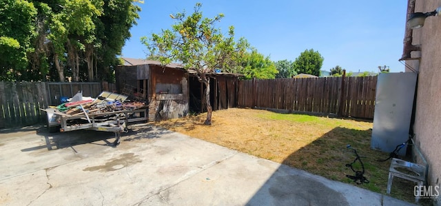 3871 W 109th St Unit 1, Inglewood, CA 90303 - fenced backyard with a patio area