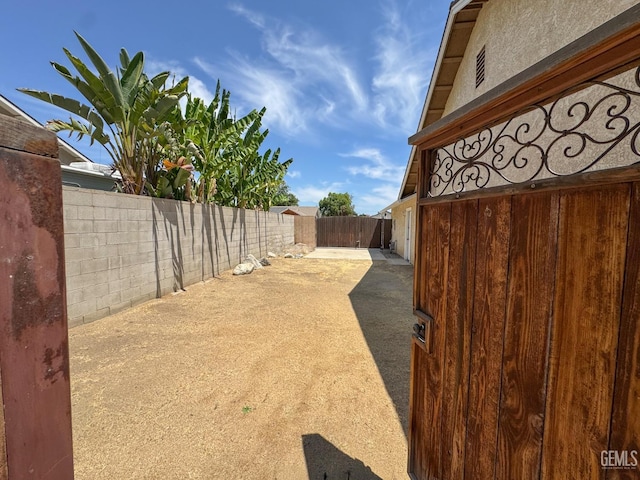 12301 Nacelle Ave, Bakersfield, CA 93312 - view of fenced backyard