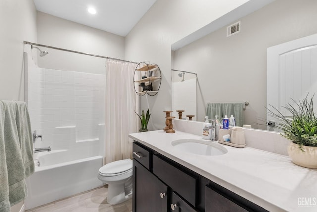 8610 Kowa St, Bakersfield, CA 93314 - full bath with vanity and shower / bathtub combination with curtain