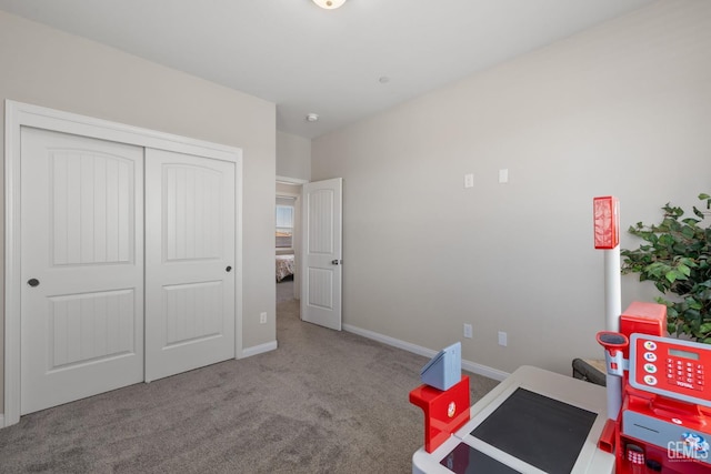 8610 Kowa St, Bakersfield, CA 93314 - playroom featuring carpet flooring and baseboards