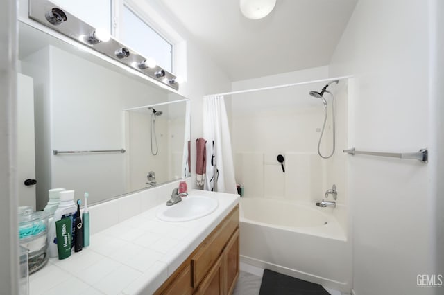 4811 Council Bluffs Ct, Bakersfield, CA 93311 - full bath featuring vanity and shower / bathtub combination with curtain