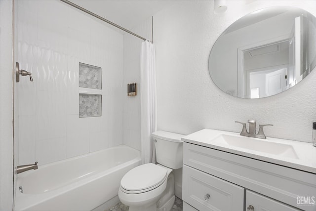21633 Golden Hills Blvd, Tehachapi, CA 93561 - bathroom featuring vanity, shower / tub combo with curtain, and a textured wall