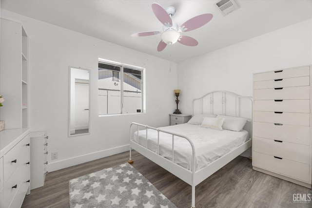 21633 Golden Hills Blvd, Tehachapi, CA 93561 - bedroom with wood finished floors and ceiling fan