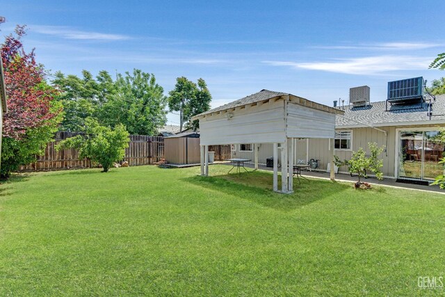 518 Lincoln Ave, Bakersfield, CA 93308 - photo 19