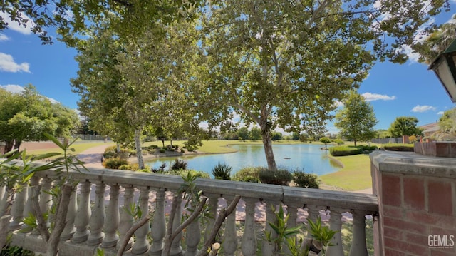 3006 Springbank Ct, Bakersfield, CA 93311 - water view