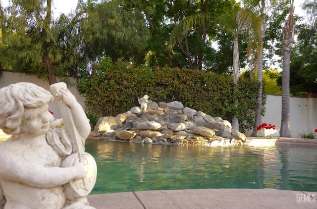 3006 Springbank Ct, Bakersfield, CA 93311 - view of swimming pool