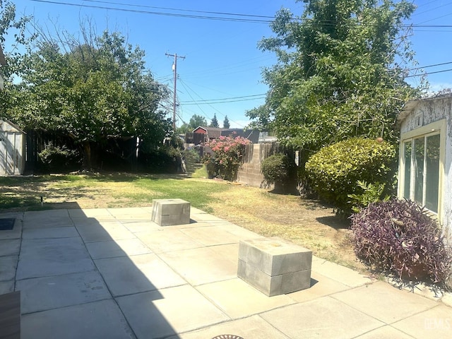 1013 Chelsea St, Bakersfield, CA 93306 - photo 10