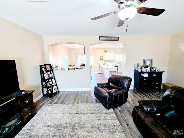 606 New Zealand Dr, Bakersfield, CA 93307 - photo 25