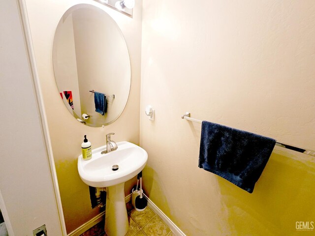 606 New Zealand Dr, Bakersfield, CA 93307 - photo 46
