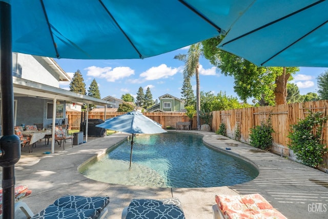3809 Wensley Ct, Bakersfield, CA 93311 - view of pool with a patio area and a fenced backyard