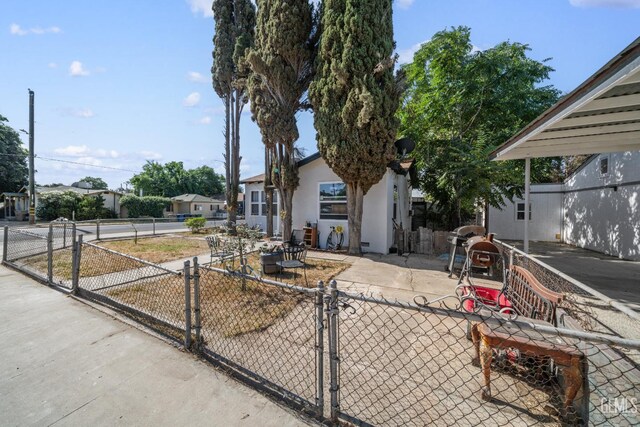 701 Woodrow Ave, Bakersfield, CA 93308 - photo 13