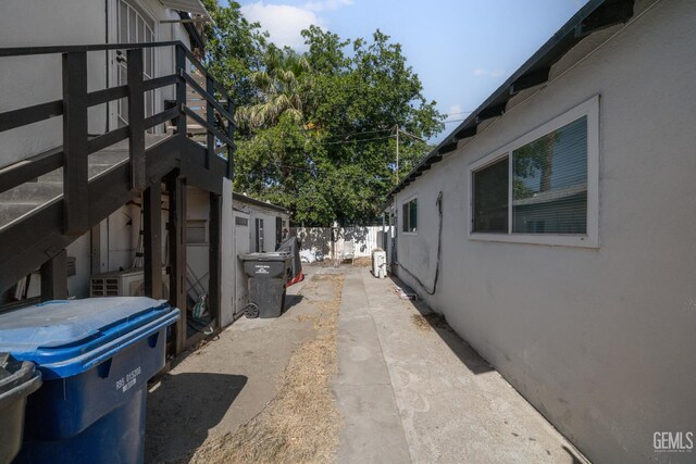 701 Woodrow Ave, Bakersfield, CA 93308 - photo 9