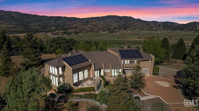28221 Cumberland Rd, Tehachapi, CA 93561 - aerial view at dusk of a mountain view