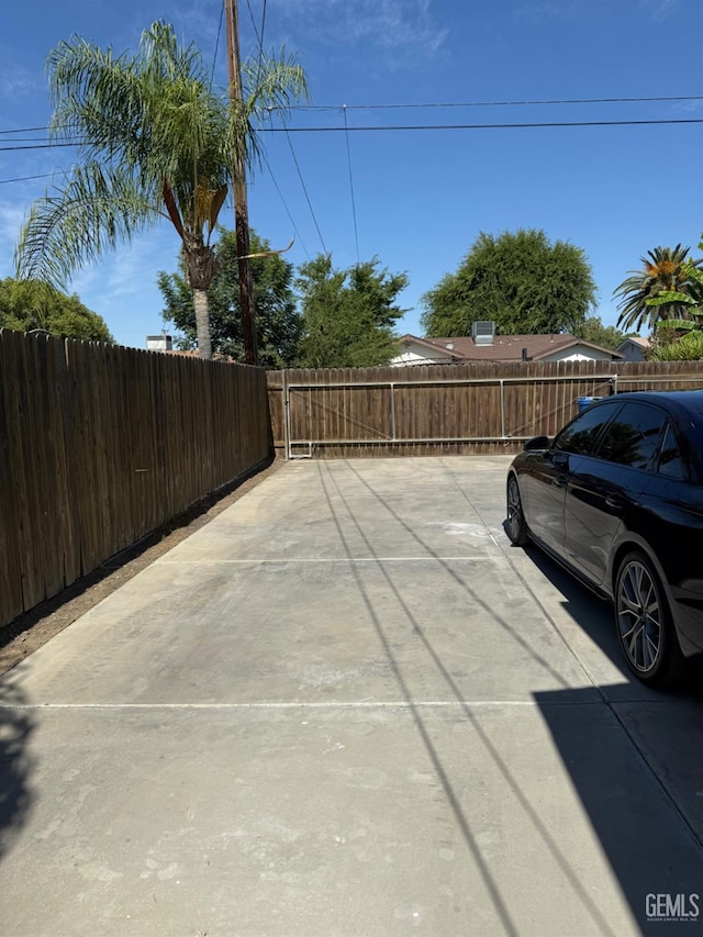 339 Elm St, Shafter, CA 93263 - photo 3