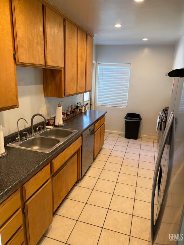 339 Elm St, Shafter, CA 93263 - photo 11