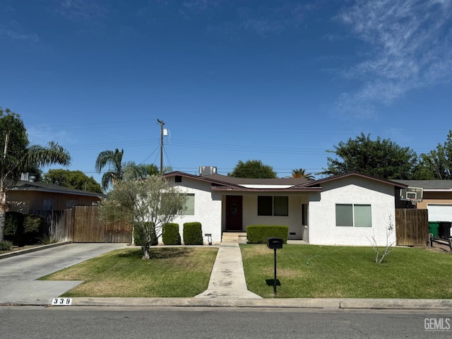 339 Elm St, Shafter, CA 93263 - photo 1