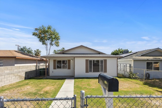 132 E Center St, Taft, CA 93268 - property entrance