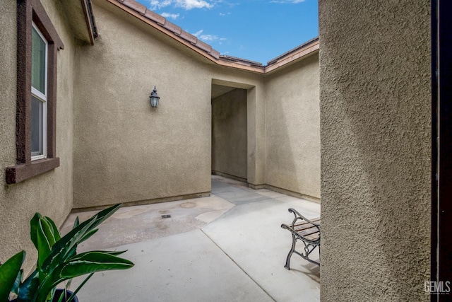 18019 Lapis Ln, San Bernardino, CA 92407 - view of patio / terrace