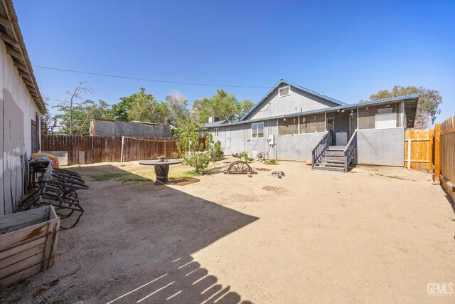 220 Tyler St, Taft, CA 93268 - view of fenced backyard