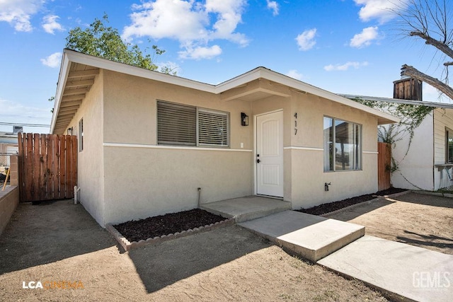 417 B St, Taft, CA 93268 - view of front of property featuring stucco siding