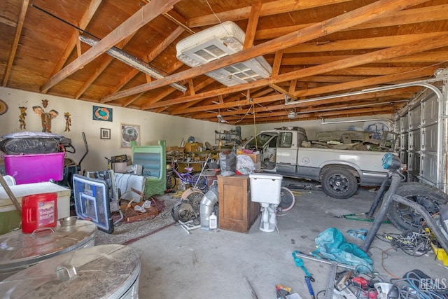 7958 Harmony Ln, Onyx, CA 93255 - view of garage