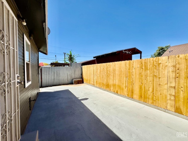 113 Moneta Ave, Bakersfield, CA 93308 - photo 18