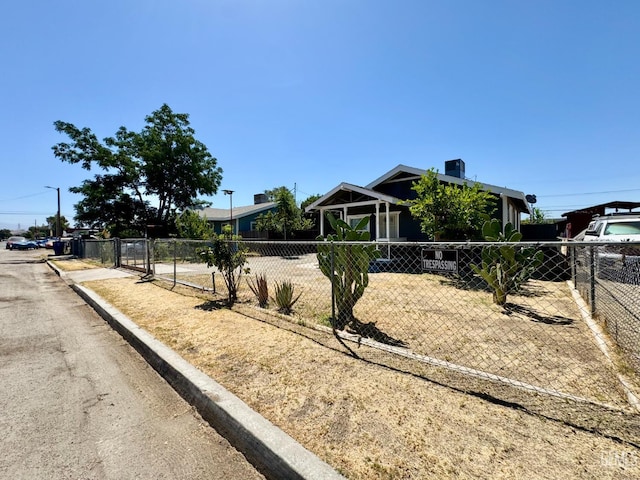 113 Moneta Ave, Bakersfield, CA 93308 - photo 3
