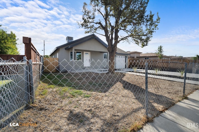 Listing photo 3 for 3510 Lotus Ln, Bakersfield CA 93307