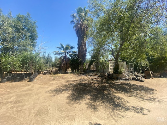 7575 Weedpatch Hwy, Bakersfield, CA 93307 - photo 2