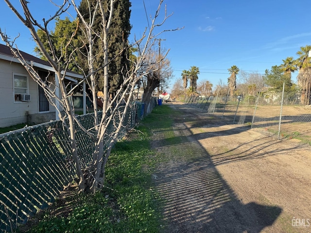 30710 Martinez St, Shafter, CA 93263 - photo 8