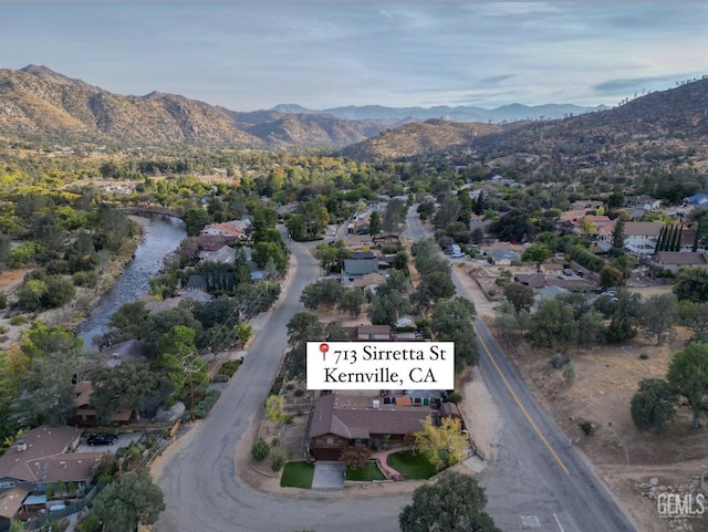 bird's eye view with a mountain view