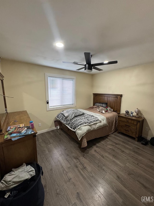 bedroom featuring baseboards, recessed lighting, wood finished floors, and a ceiling fan