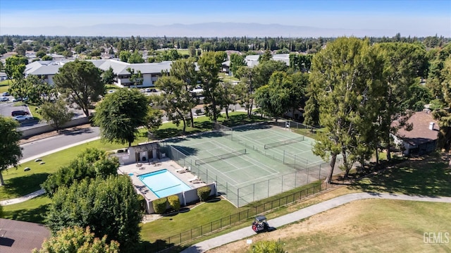 5600 Kirkside Dr Unit F, Bakersfield, CA 93311 - aerial view of a pool area