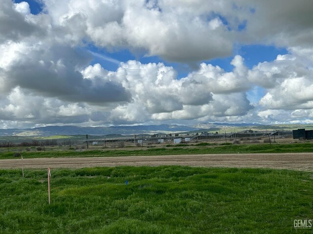 28108 Valley W Rd, Taft, CA 93268 - photo 9