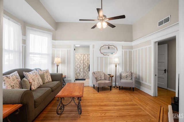 2104 B St, Bakersfield, CA 93301 - living area with ceiling fan and light wood-type flooring