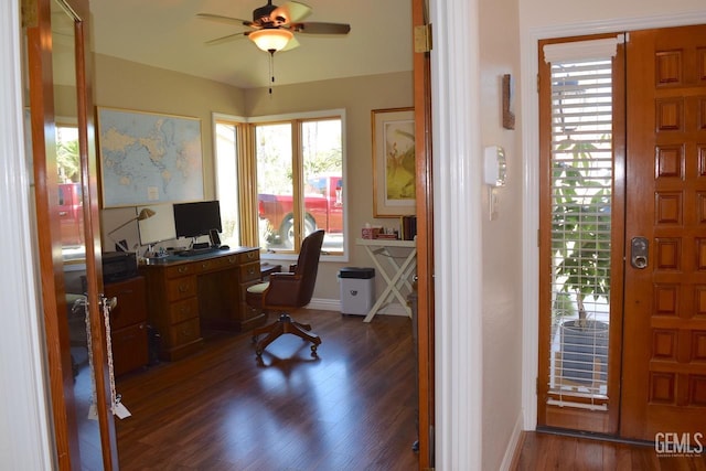 1021 Sussex Cir, Bakersfield, CA 93311 - photo 3