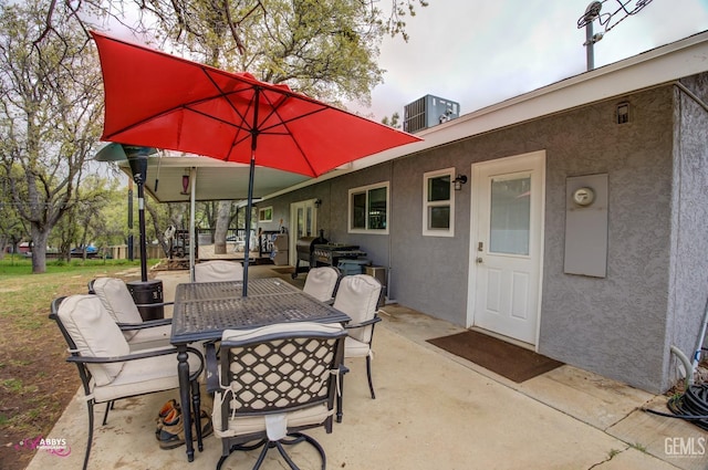 view of patio / terrace featuring outdoor dining area