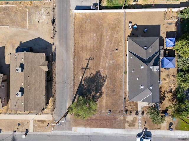 1018 Gage St, Bakersfield, CA 93305