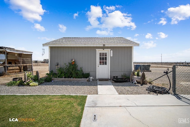 28178 Cosworth Ave, Taft, CA 93268 - photo 11