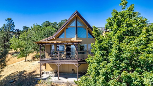 25001 Cannonero Ct, Tehachapi, CA 93561 - rear view of house featuring a patio
