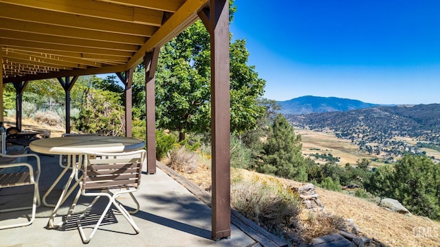 25001 Cannonero Ct, Tehachapi, CA 93561 - view of patio with a mountain view