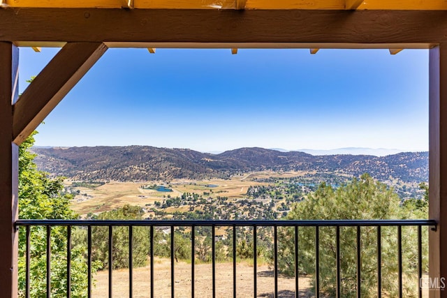 25001 Cannonero Ct, Tehachapi, CA 93561 - view of mountain backdrop