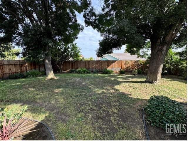 10916 Royal Ascot Ave, Bakersfield, CA 93312 - photo 22