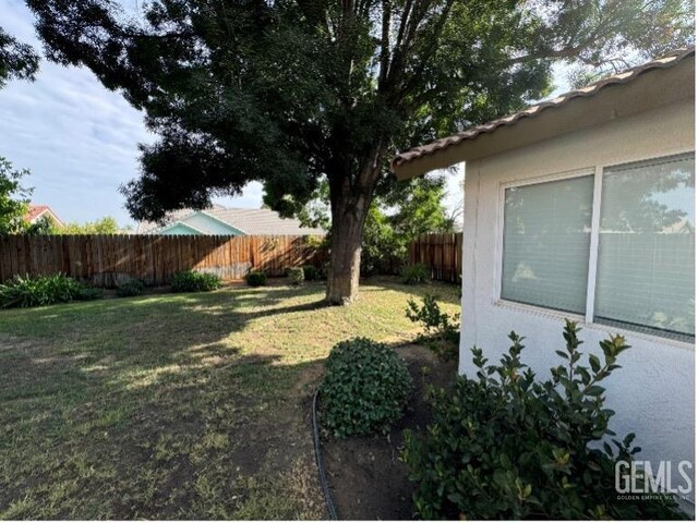 10916 Royal Ascot Ave, Bakersfield, CA 93312 - photo 21
