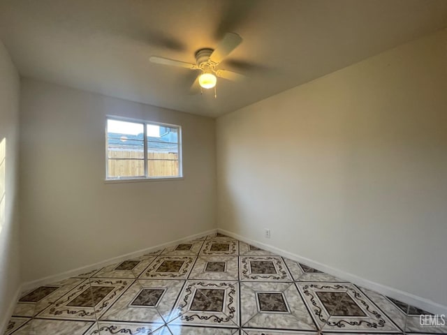 unfurnished room featuring ceiling fan