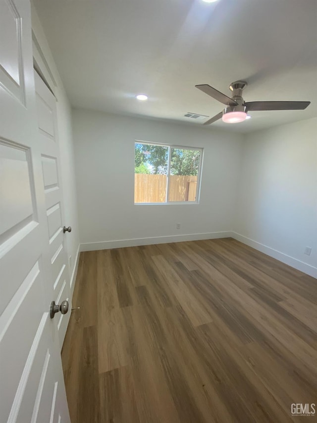 351 Adams St, Wasco, CA 93280 - spare room featuring a ceiling fan, baseboards, wood finished floors, and recessed lighting
