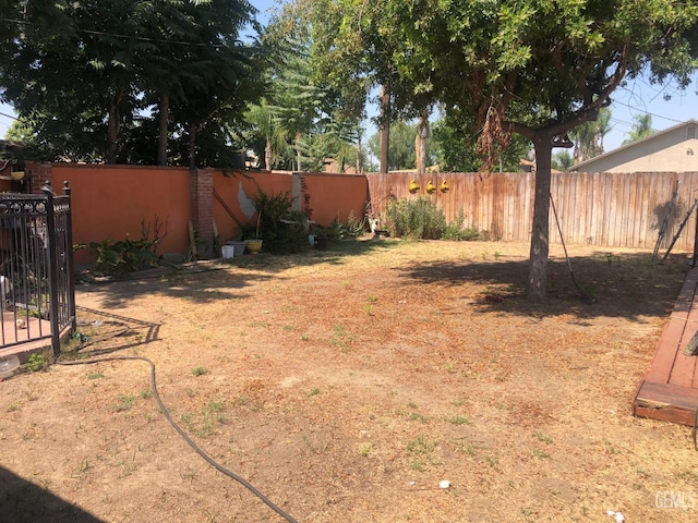 116 Tyree Toliver St, Bakersfield, CA 93307 - photo 5