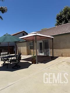 10011 Grand View Summit Dr, Bakersfield, CA 93311 - view of patio / terrace